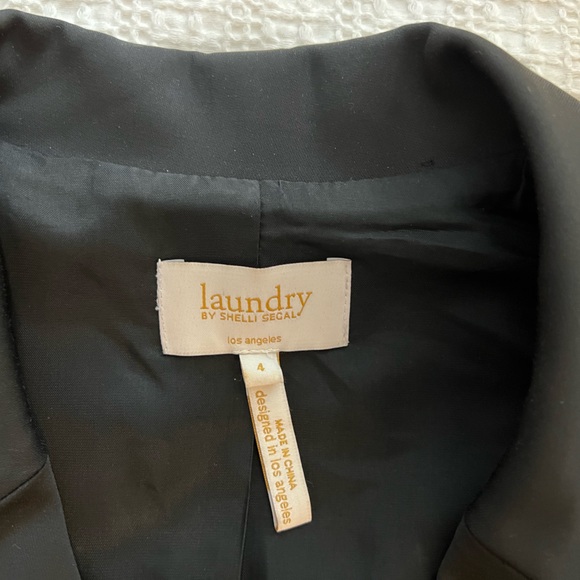 Laundry fitted jacket. - Picture 3 of 4